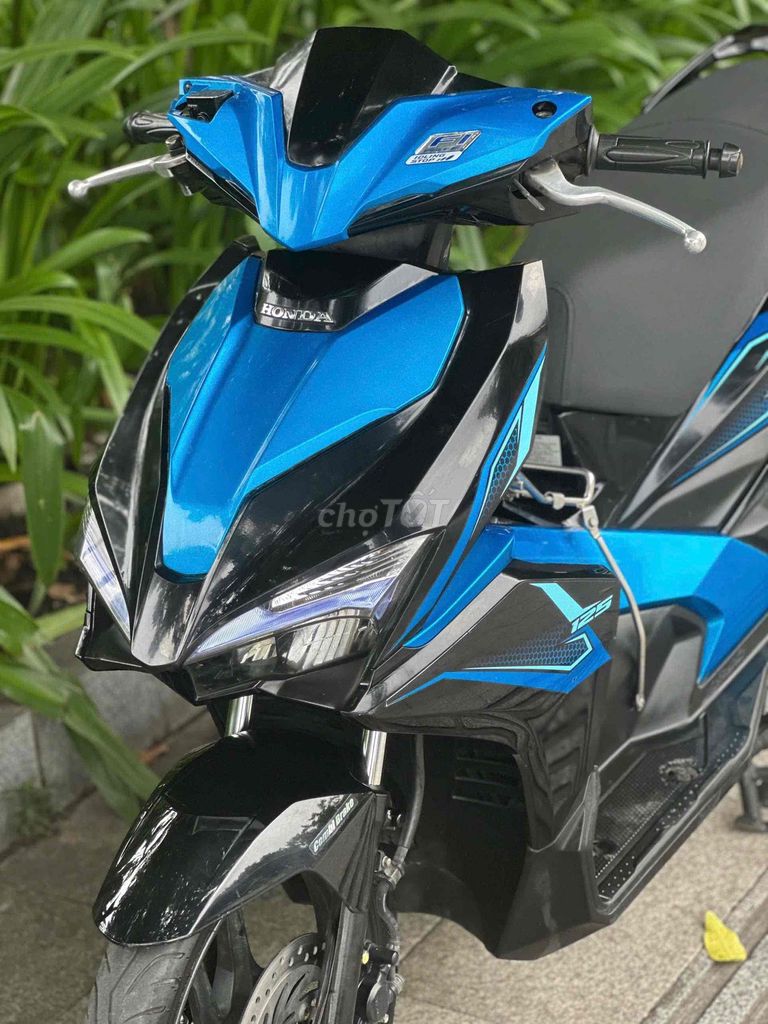 Светодиодный светильник AirBlade 125, спортивный, 2019, зеленый, черный, 16 000 км