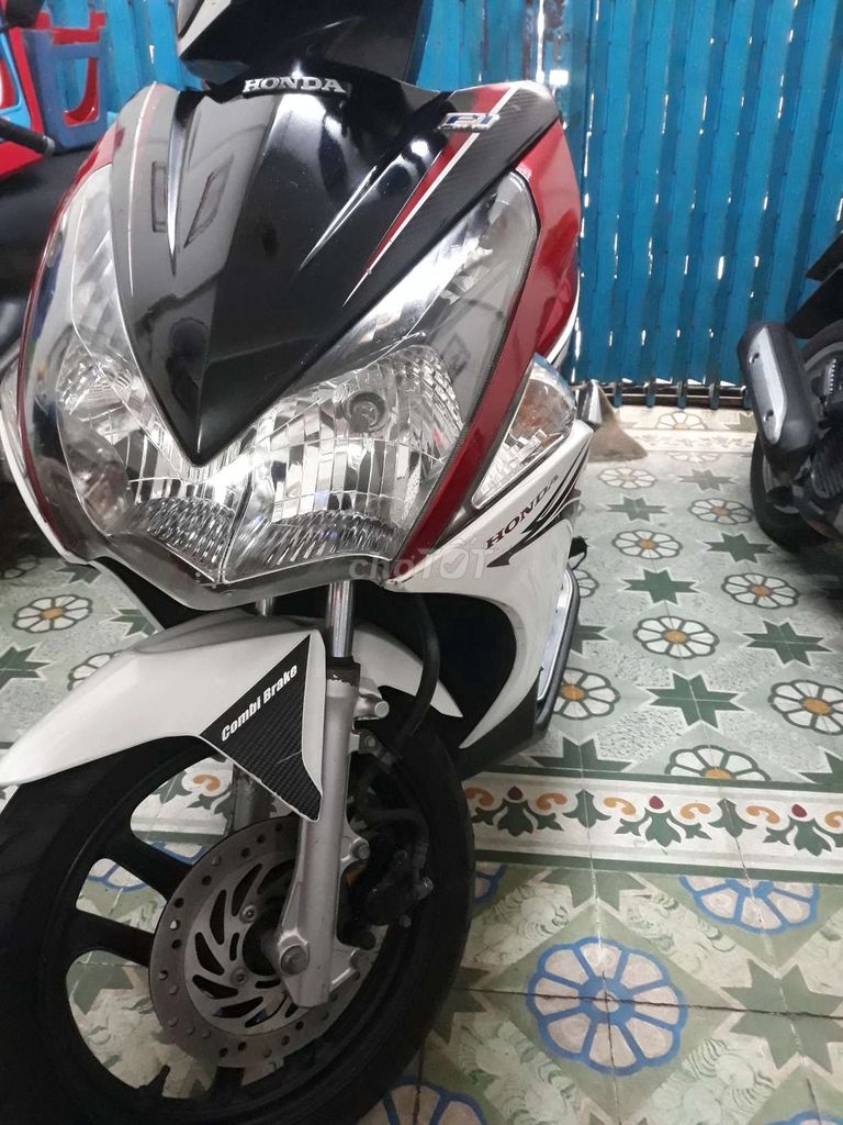 Air blade ken2012.BSTP.c.chủ. s.tên(ủy quyền)30p). Mua bán Xe máy tại Quận 10 Tp Hồ Chí Minh được đăng bởi hung hình 2