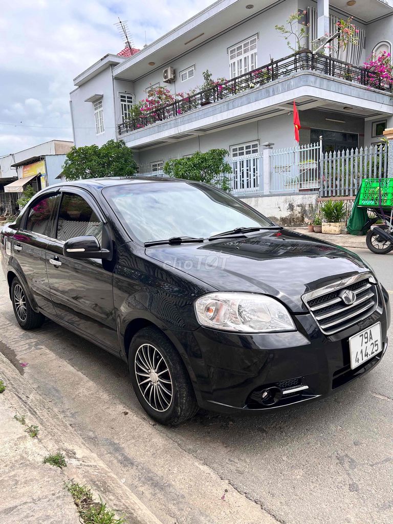 Daewoo Gentra 2010 photo 2