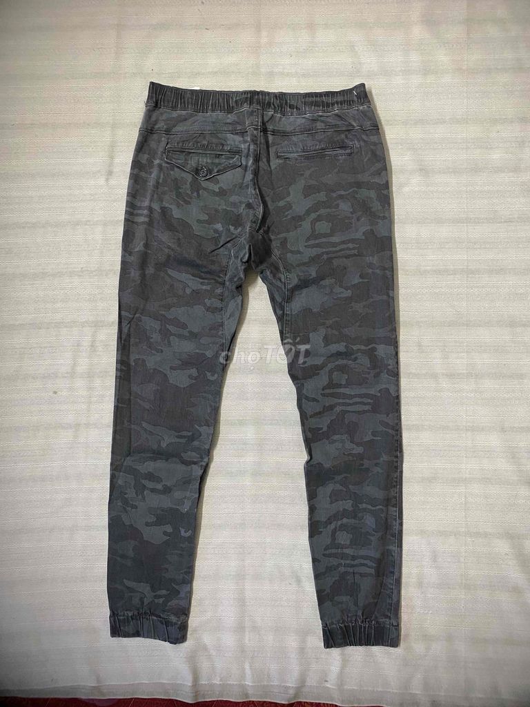 Quần jogger Kuwalla Tee Nam Xám xanh rằn ri. Mua bán Quần áo tại Thành phố Tân An Long An được đăng bởi Shop 3986 hình 1