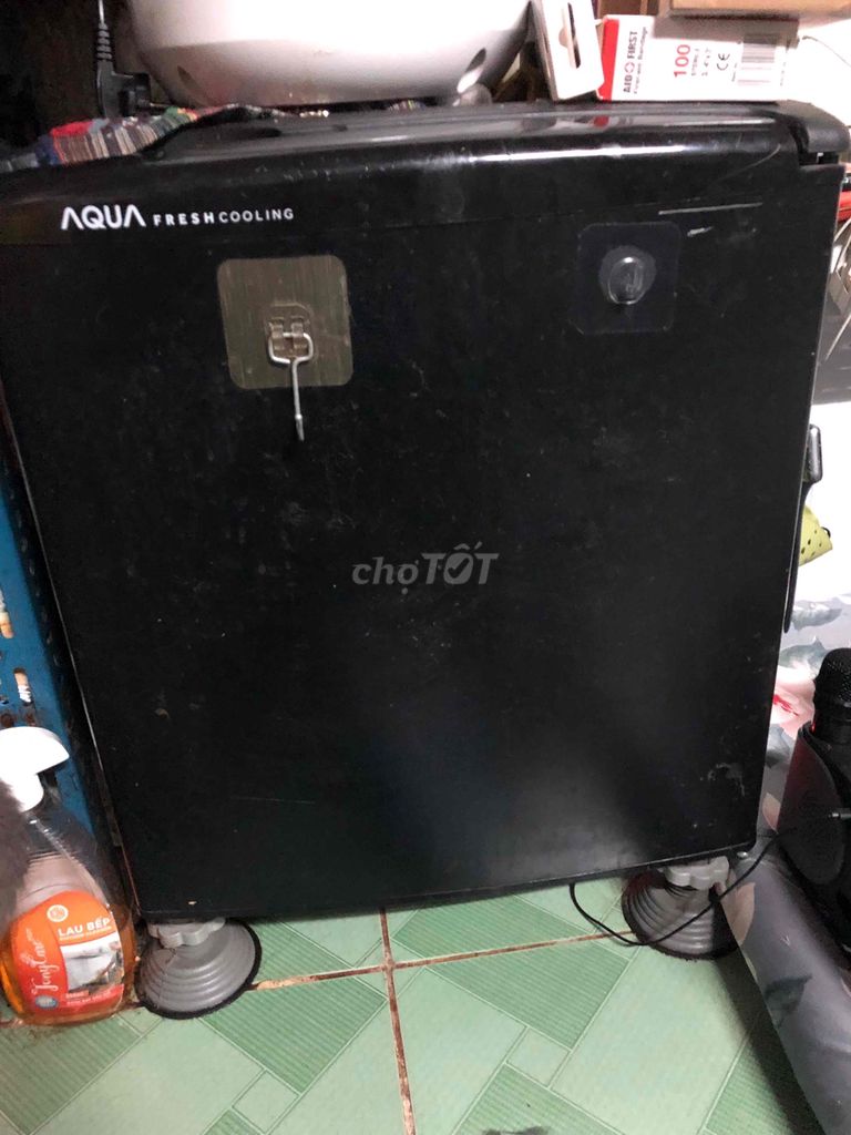 Tủ lạnh 90l màu Đen. Mua bán Tủ lạnh tại Quận Bình Thạnh Tp Hồ Chí Minh được đăng bởi Thái Ngọc Trần hình 1