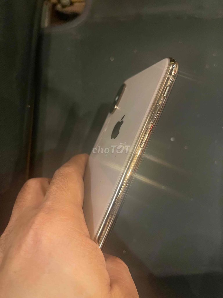 iPhone XS 64GB gold. Mua bán Điện thoại tại Quận Hải Châu Đà Nẵng được đăng bởi Bình Nguyễn hình 1
