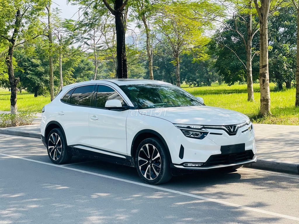 Vinfast VF8 Plus 2023 Trắng NT nâu da bò, pin CATL. Mua bán Ô tô tại Quận Thanh Xuân Hà Nội được đăng bởi Mr Phúc Vinfast lướt hình 14