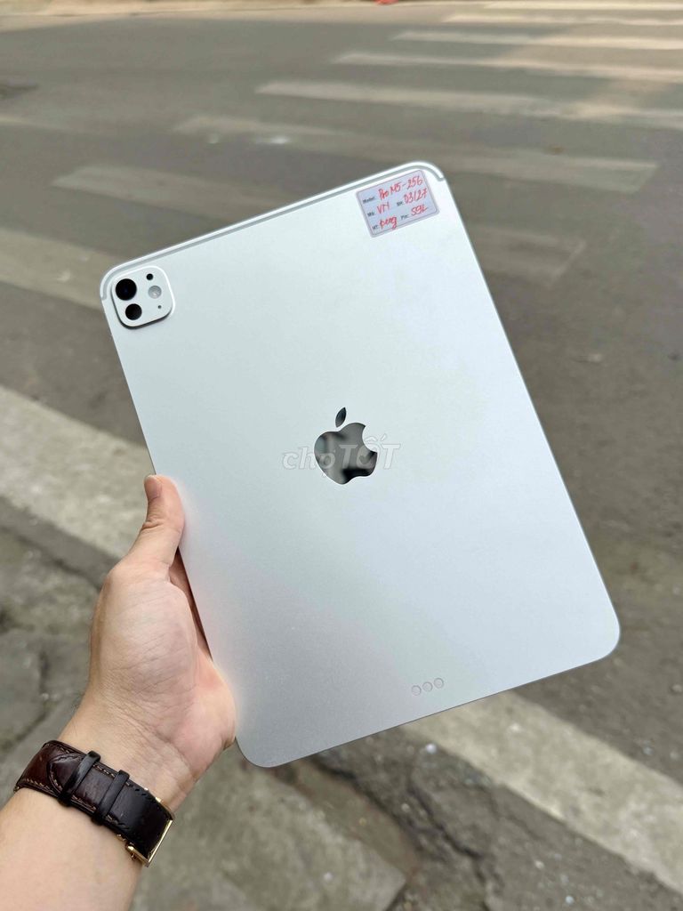 iPad Pro M5 11 inch 256GB P100% Bh 03/2027. Mua bán Máy tính bảng tại Quận Đống Đa Hà Nội được đăng bởi Lâm Bảo Tuyên hình 1