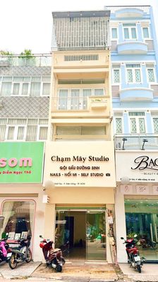 Аренда · 3 комн. · 42 м² · Quận 10, ул. Đường Nhật Tảo