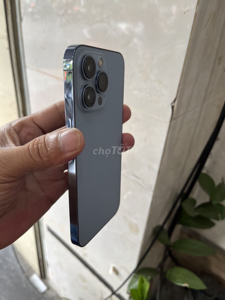 iPhone 13 Pro 256GB  VN/A pin 93% xin hết . Mua bán Điện thoại tại Quận Phú Nhuận Tp Hồ Chí Minh được đăng bởi Phúc  hình 1
