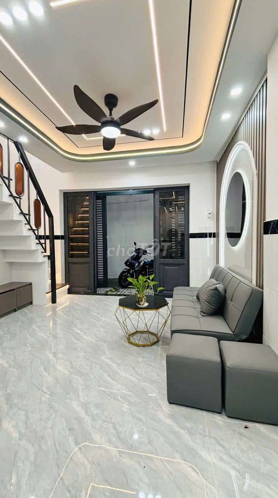 Nhà Mới 2 Tầng - 24m2 - 2PN - Gần Chợ Đầu Mối Hóc Môn - Gia Chỉ 1T39