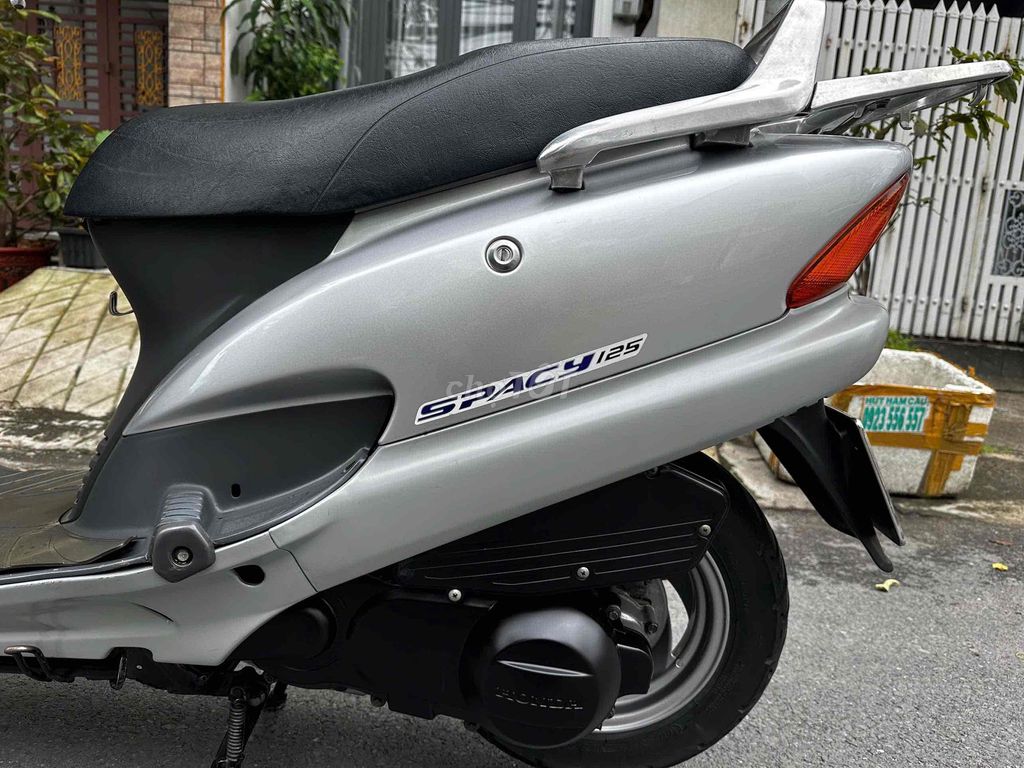 SPACY HẢI QUAN NGAY CHỦ XE SẴN VỀ SỬ DỤNG. Mua bán Xe máy tại Quận 7 Tp Hồ Chí Minh được đăng bởi Chuyên bán xe đẹp zin keng 9 chủ hình 9