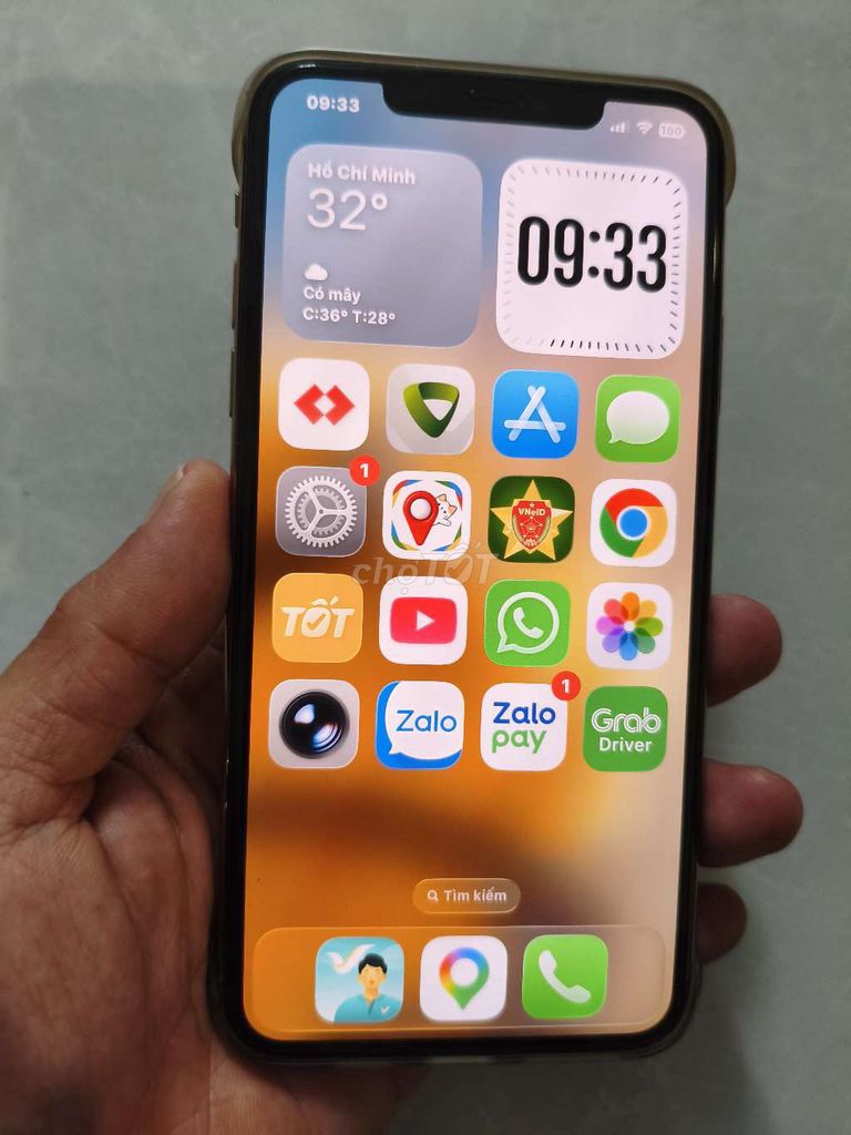 iPhone 11 Pro Max 64GB Vàng. Mua bán Điện thoại tại Quận 7 Tp Hồ Chí Minh được đăng bởi Ròm hình 1