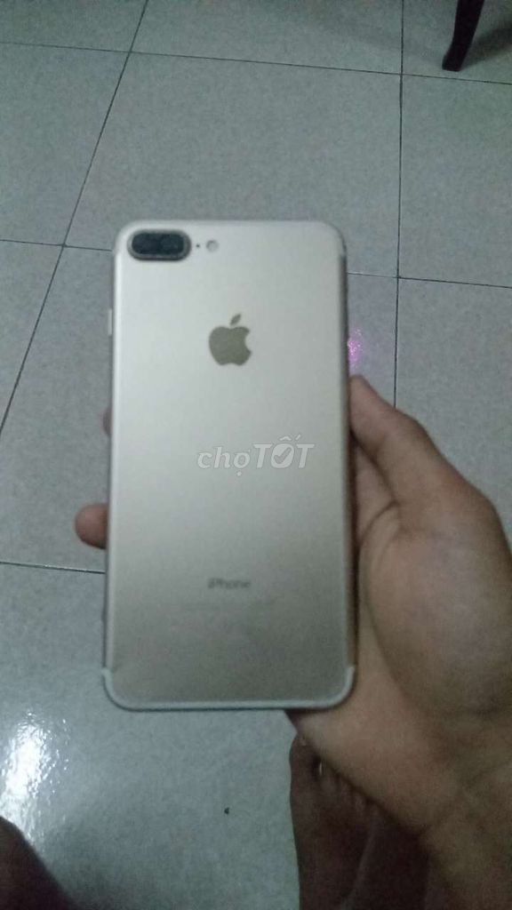 Apple iPhone 7 Plus 32GB Vàng. Mua bán Điện thoại tại Quận Cẩm Lệ Đà Nẵng được đăng bởi Duy Nguyen hình 1