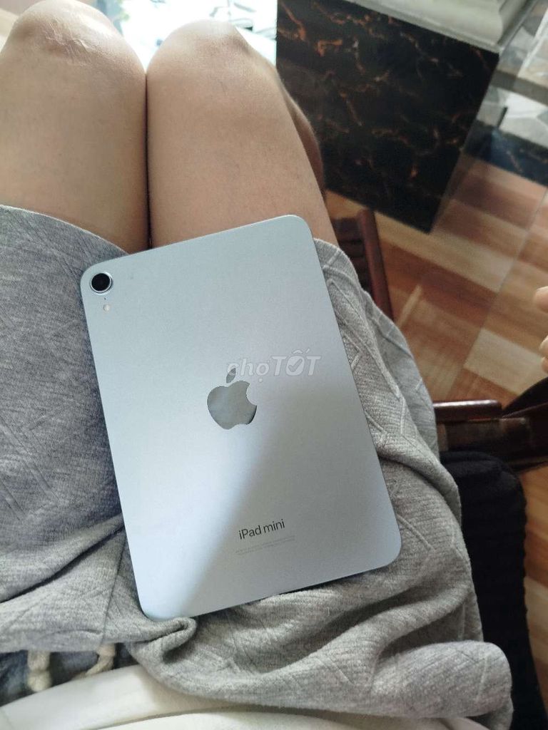 Apple iPad mini 7 Xám. Mua bán Máy tính bảng tại Quận Ninh Kiều Cần Thơ được đăng bởi Uri Nguyen hình 1