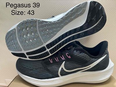 Nike Pegasus 39 size 43 cond mới trên 92%