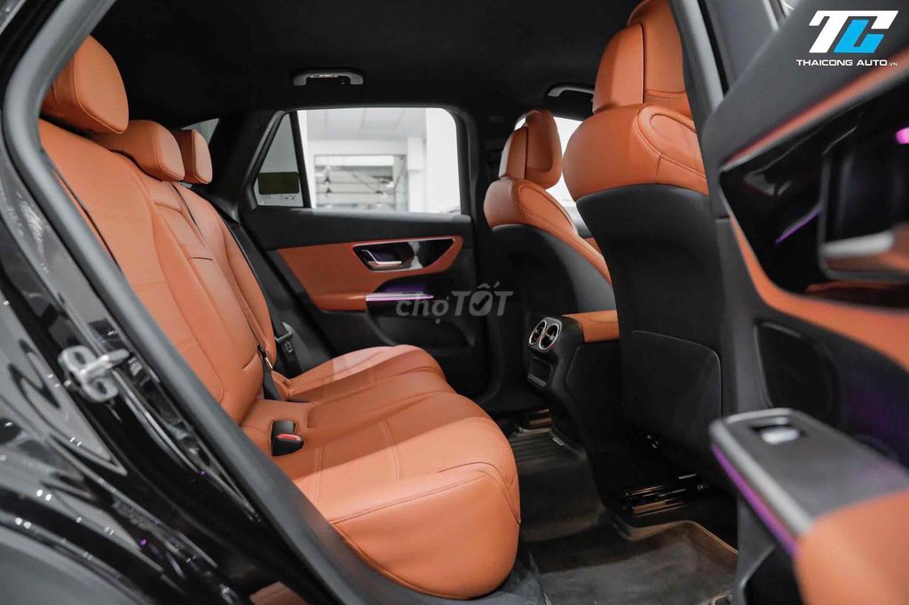 GLC 200 4MT mẫu mới All New 2024 - 9000 km. Mua bán Ô tô tại Quận Gò Vấp Tp Hồ Chí Minh được đăng bởi Nguyễn Trường Giang hình 9