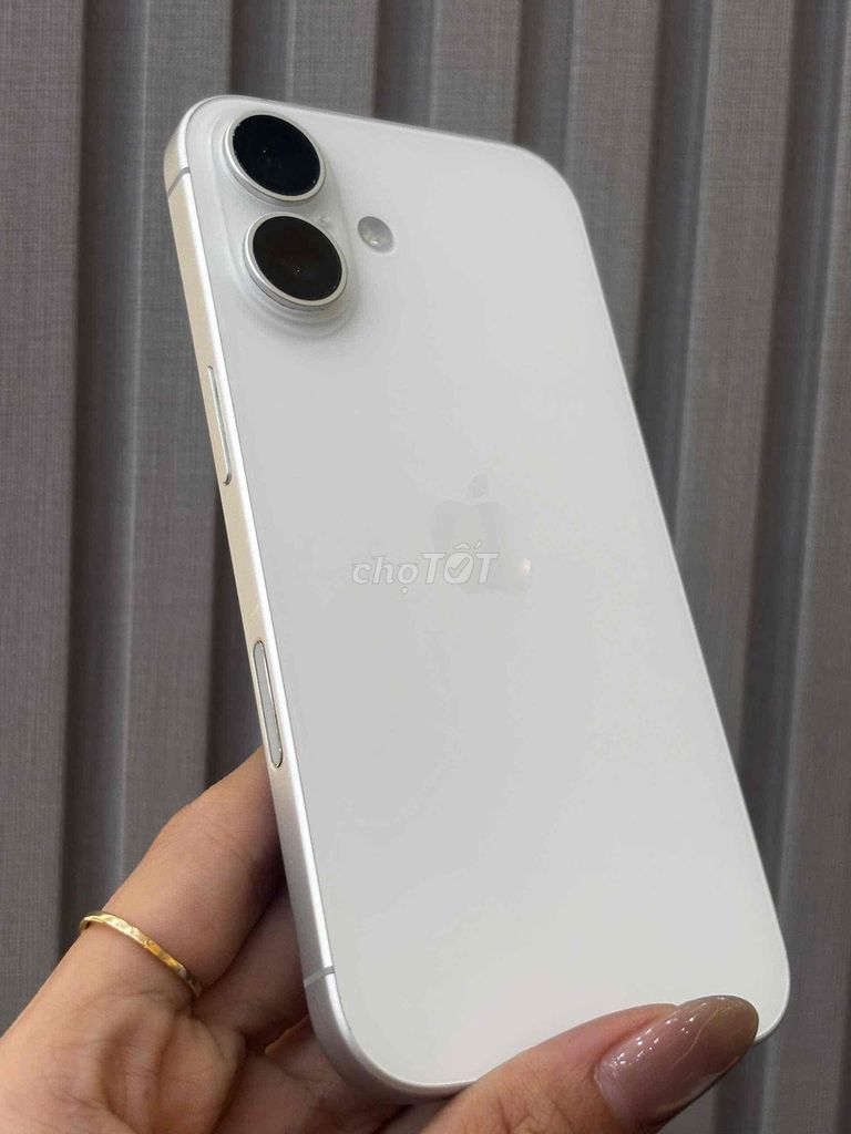 iPhone 16 128GB Trắng Vn pin 92 Bh 6/2026 keng. Mua bán Điện thoại tại Quận Ninh Kiều Cần Thơ được đăng bởi Quý Mobile Cần thơ hình 1