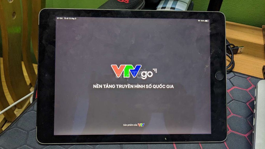 iPad air2 4G+16Gb Xám lắp SIM4G/5G. Mua bán Máy tính bảng tại Quận Thanh Xuân Hà Nội được đăng bởi ADĐP KMC hình 1