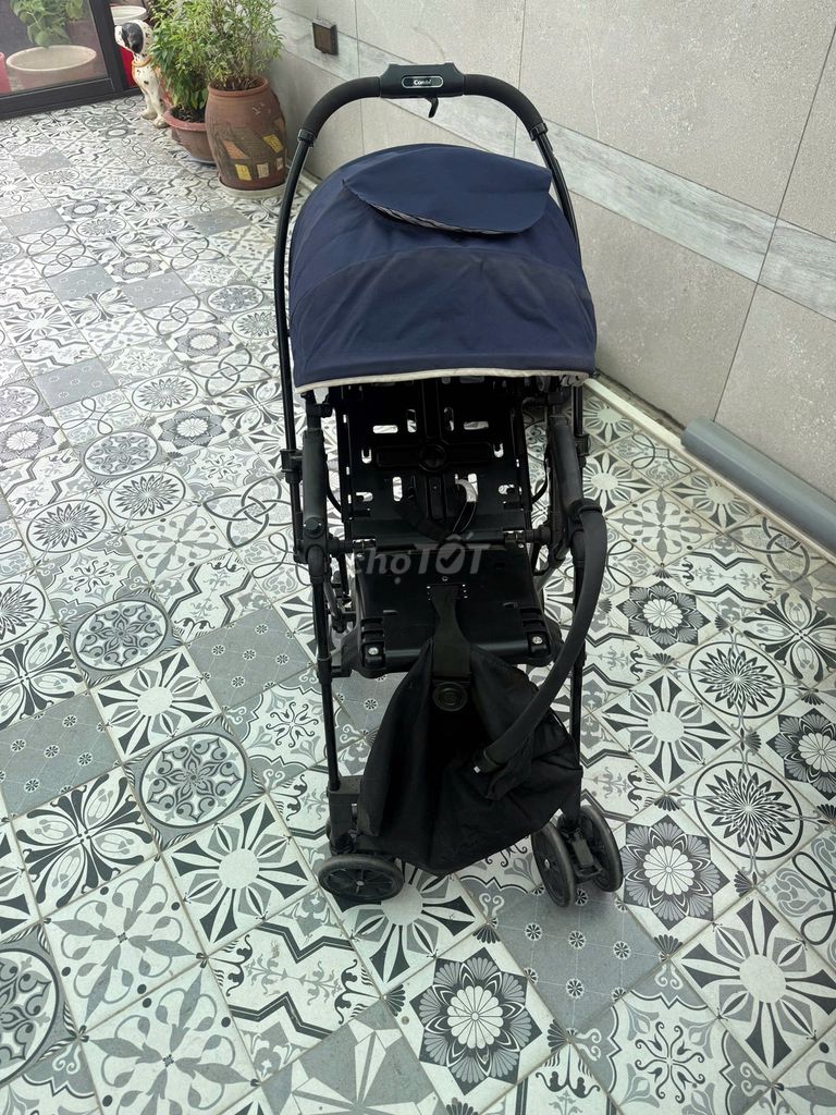 Xe đẩy em bé Combi Xanh navy. Mua bán Mẹ và bé tại Quận Nam Từ Liêm Hà Nội được đăng bởi Nam Nguyễn hình 1