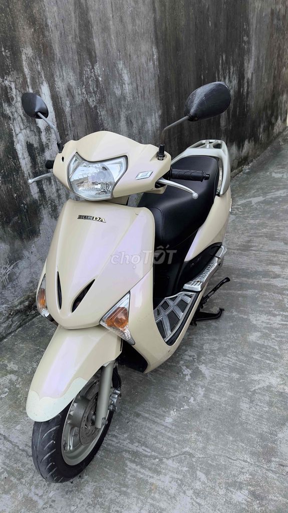 Honda Lead Fi màu Kem. Mua bán Xe máy tại Thành phố Vinh Nghệ An được đăng bởi cửa hàng xe máy hồng sáng hình 3