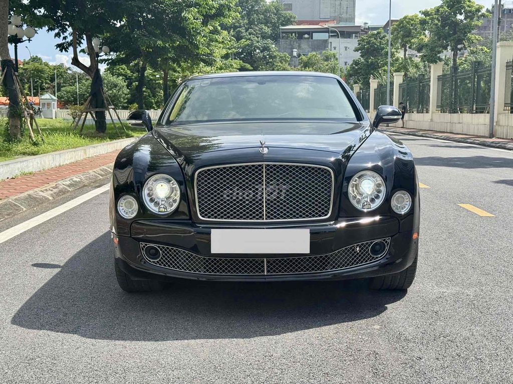 Bentley Mulsanne 6.8 V8 sản xuất 2014 siêu đẹp. Mua bán Ô tô tại Quận Hoàng Mai Hà Nội được đăng bởi Mr Tài hình 1