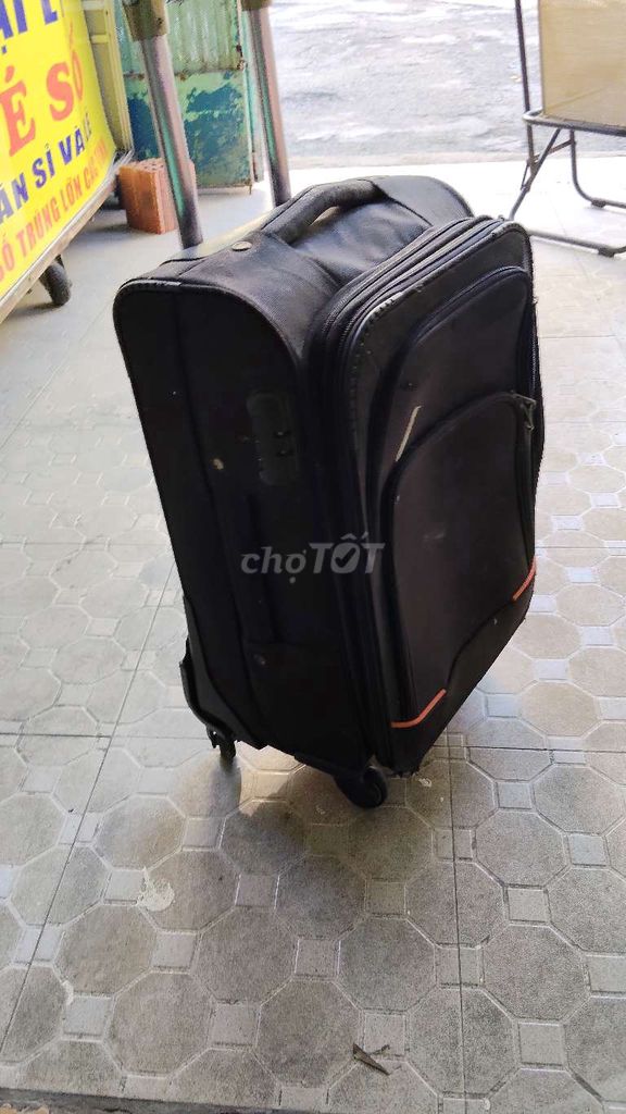 Vali kéo Vải Đen. Mua bán Túi xách tại Quận Gò Vấp Tp Hồ Chí Minh được đăng bởi Anh Tú hình 1