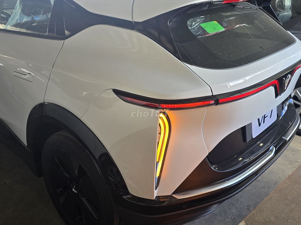 VinFast VF7 2025 ECO CÓ HUD GIÁ CỰC RẺ TẶNG 10 MÓN. Mua bán Ô tô tại Quận Bình Tân Tp Hồ Chí Minh được đăng bởi Lê Phát hình 5