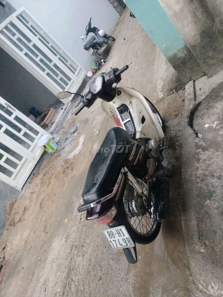 Cần bán chiếc super 110 có giấy. Mua bán Xe máy tại Huyện Hóc Môn Tp Hồ Chí Minh được đăng bởi A Tuấn hình 2