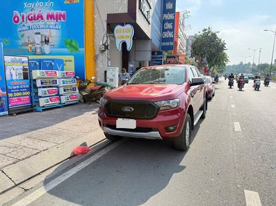Ford Ranger XLS 2.2L 4x2 AT 2022 Màu Đỏ 80000 Km