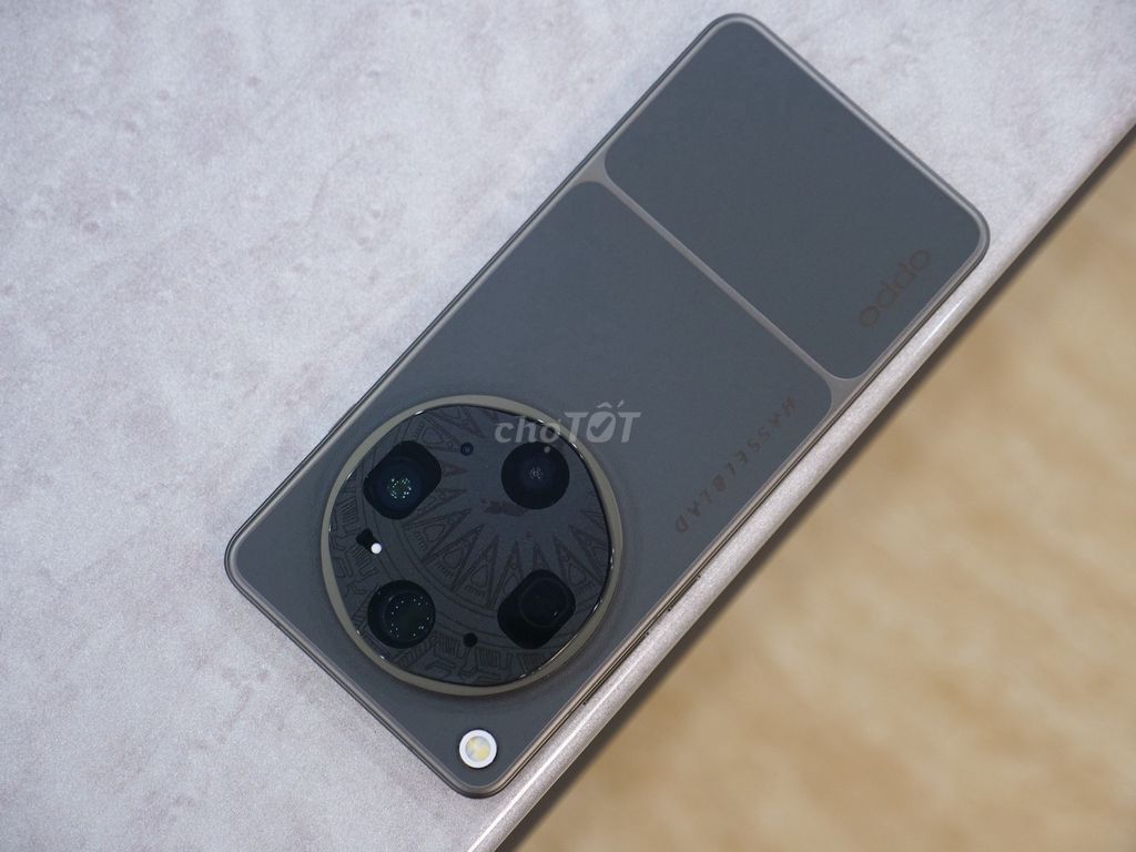 Oppo Find X9 Ultra 16G/512GB Xám đen Fullbox. Mua bán Điện thoại tại Quận 10 Tp Hồ Chí Minh được đăng bởi Nguyễn Mạnh Hải hình 1