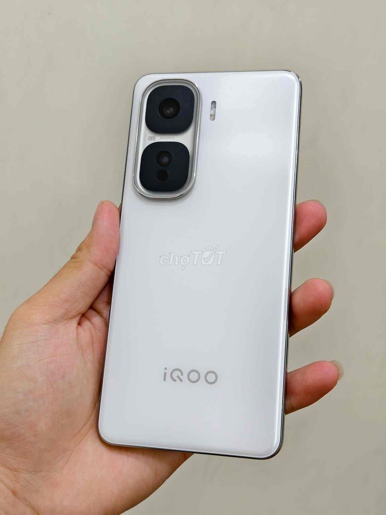 iQOO Neo 10 Trắng 12GB/256GB. Mua bán Điện thoại tại Huyện Xuyên Mộc Bà Rịa - Vũng Tàu được đăng bởi Ktk hình 1