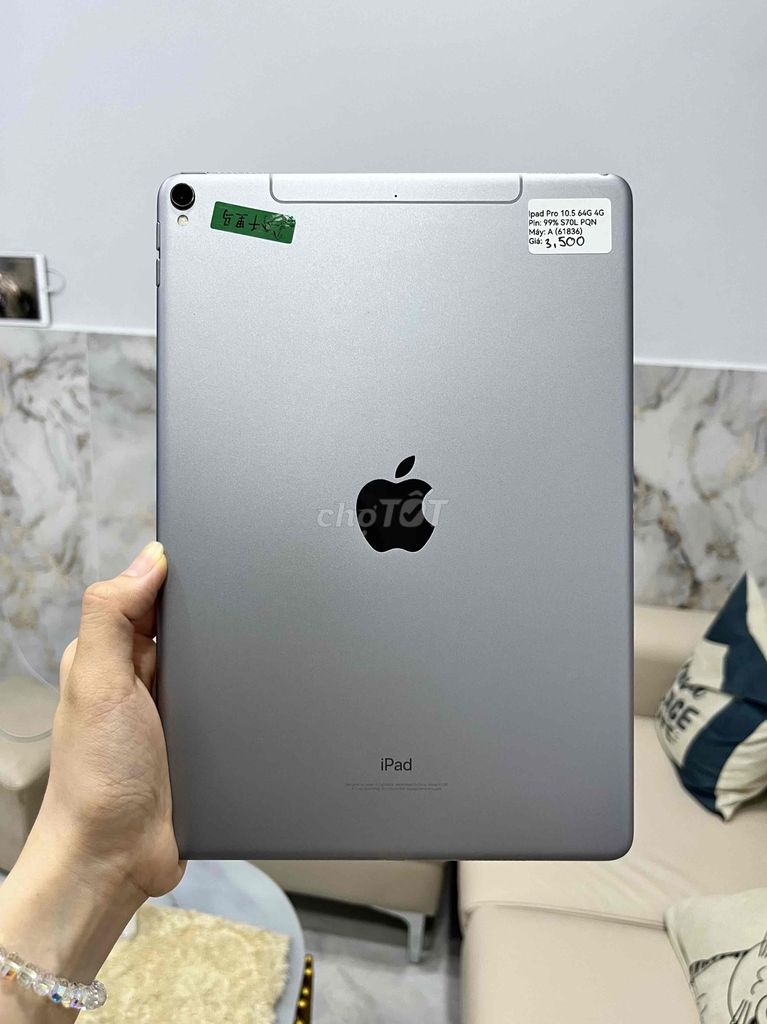 iPad Pro 10.5 64GB 4G+WiFi Gray Pin zin 99 sạc 70L. Mua bán Máy tính bảng tại Huyện Hóc Môn Tp Hồ Chí Minh được đăng bởi SIRI STORE HCM hình 1