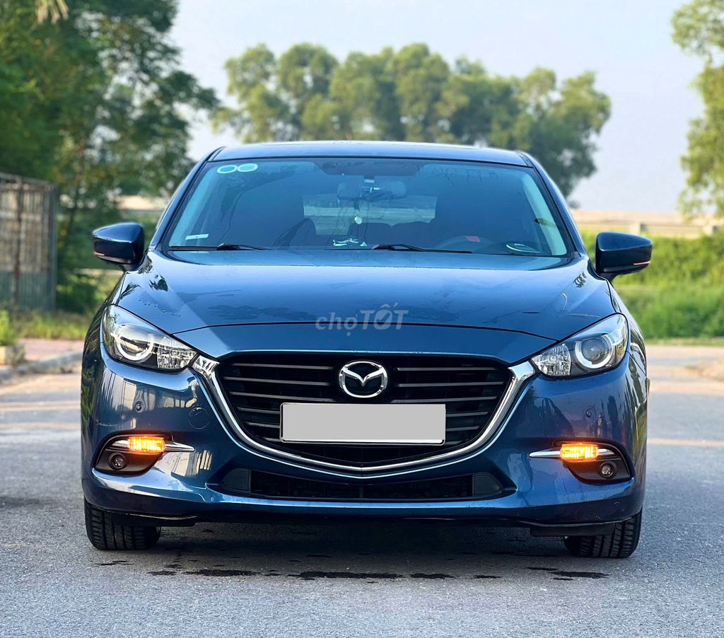 Mazda 3 hatchback 2018, trẻ trung, đi ít, giá tốt. Mua bán Ô tô tại Quận Long Biên Hà Nội được đăng bởi Long Biên Cars hình 1