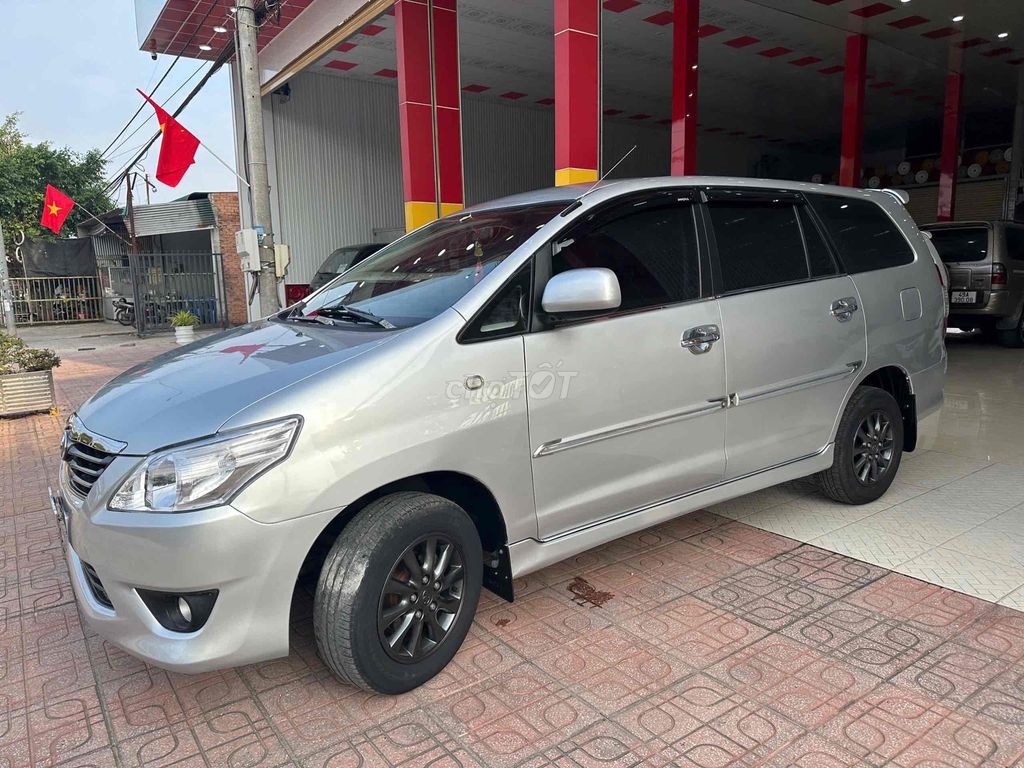 248 triệu INNOVA 2013 Bản E đủ Xe đẹp