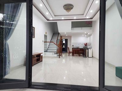 Аренда · 5 комн. · 100 м² · Quận Ngũ Hành Sơn, ул. Đường Đoàn Khuê
