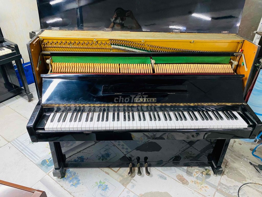 Dọn kho sale piano cơ P.WCe nhật 3 pedan