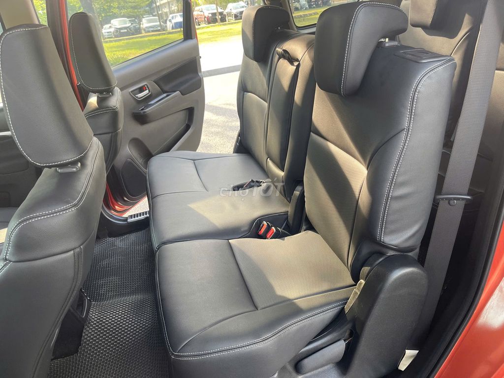 Suzuki XL7 sx 2021 màu cam. Mua bán Ô tô tại Quận Thanh Xuân Hà Nội được đăng bởi Thanh Biz Nguyễn Thái Auto hình 10