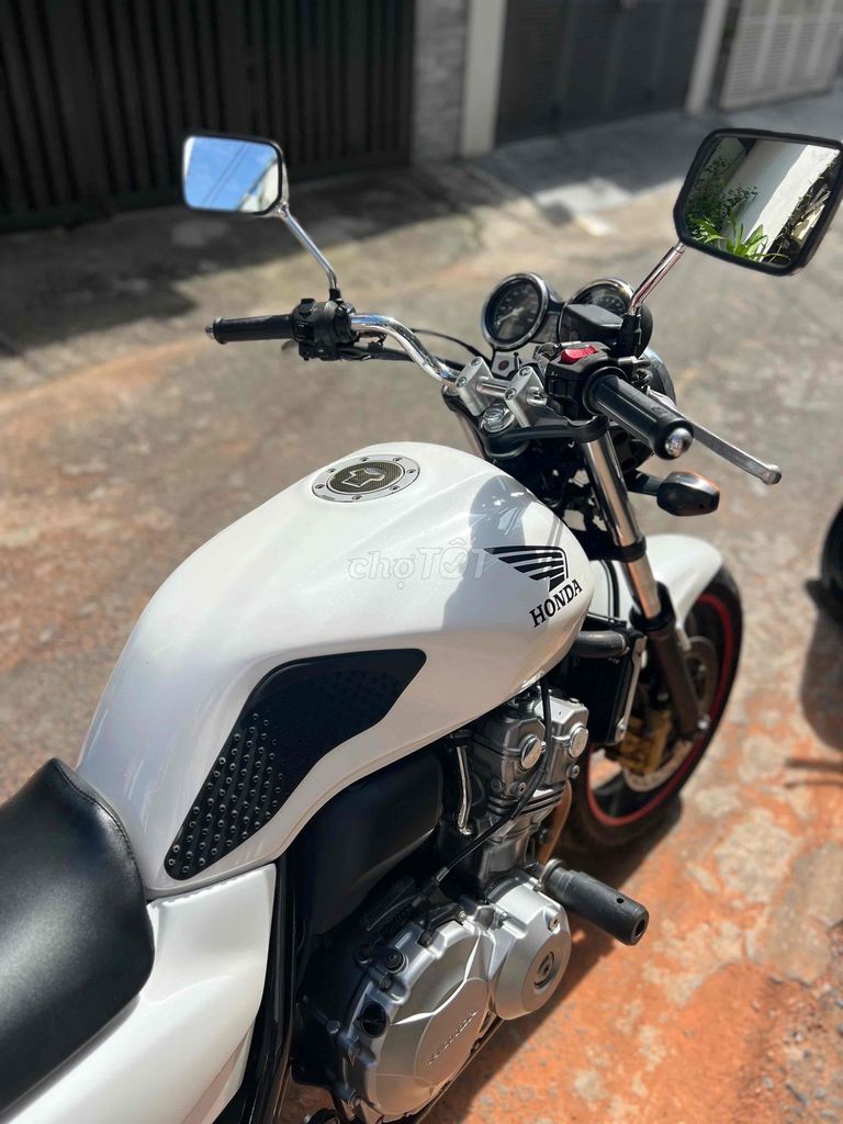 Honda CB400 Revo Fi 2008 Trắng. Mua bán Xe máy tại Quận Gò Vấp Tp Hồ Chí Minh được đăng bởi Minh Tùng hình 4