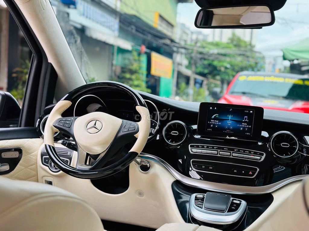 Mercedes Benz  V250 Up full maybach model 2022. Mua bán Ô tô tại Quận 8 Tp Hồ Chí Minh được đăng bởi Hồng Phúc hình 6
