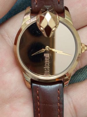 Đồng hồ nữ JustCavalli Swiss made. Mua bán Đồng hồ tại Quận Ninh Kiều Cần Thơ được đăng bởi NGUYỄN THÀNH HẢI