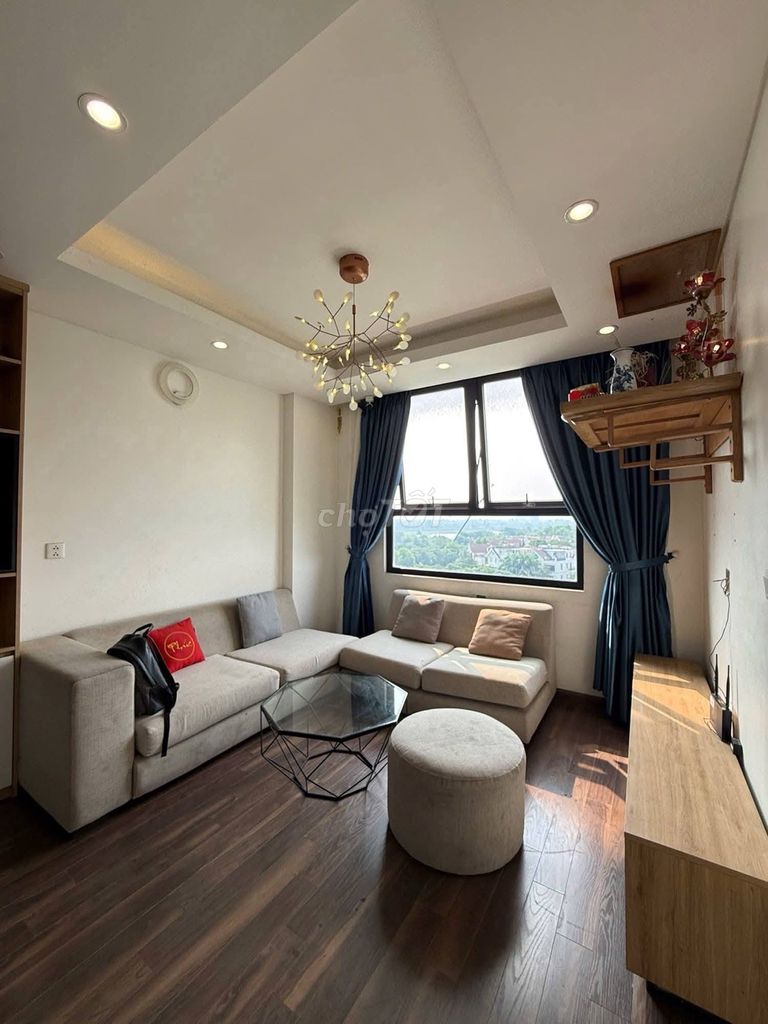Продается 3-комнатная угловая квартира EcoCity Viet Hung, Long Bien, полностью меблированная - 7,45 млрд долларов