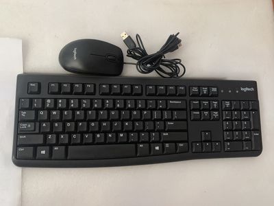 Bàn phím - Chuột LOGITECH chưa sữ dụng mới keng. Mua bán Phụ kiện (Màn hình, Chuột...) tại Quận 3 Tp Hồ Chí Minh được đăng bởi mr. thanh