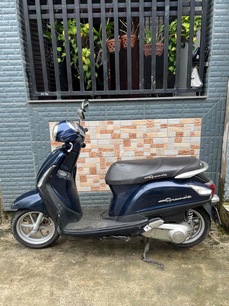Cần bán xe Gas Grande Fi máy móc zin , êm mạnh đầy. Mua bán Xe máy tại Thành phố Biên Hòa Đồng Nai được đăng bởi Minh hình 4