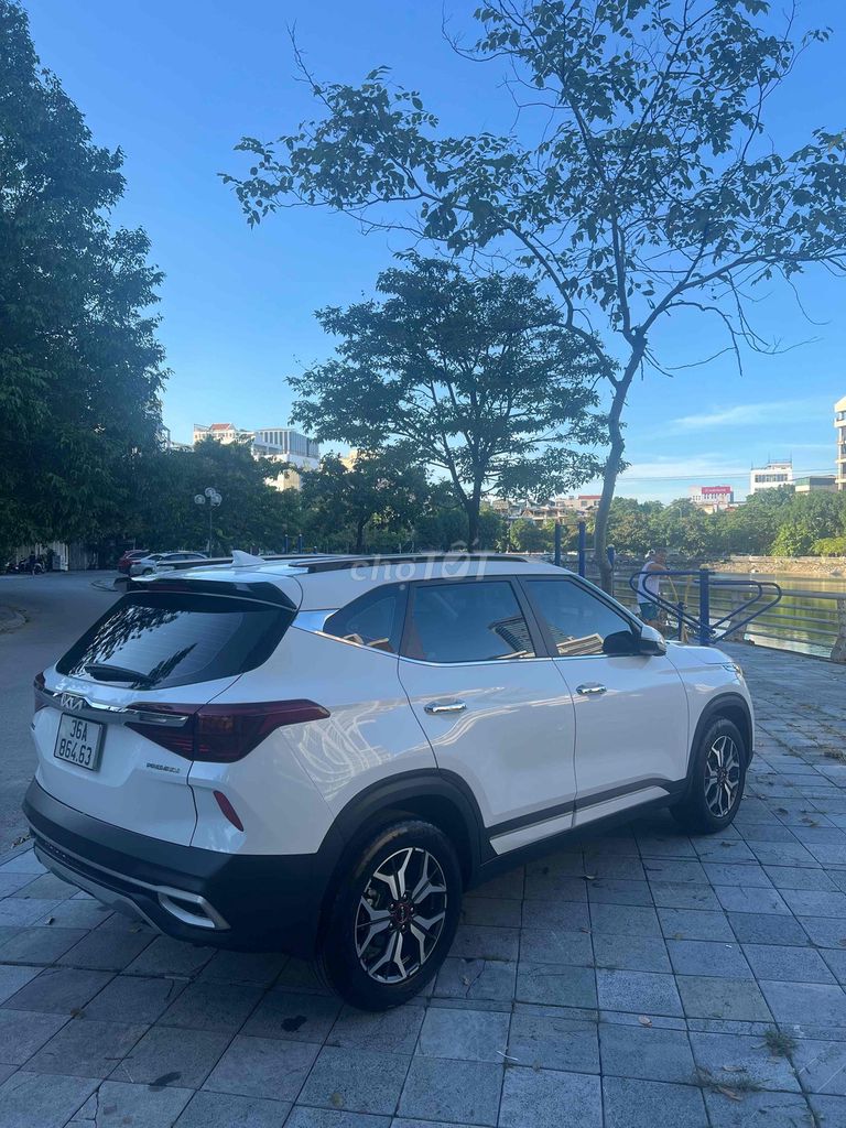 Kia Seltos 2022 Premium 1.6 AT - 21000 km. Mua bán Ô tô tại Thành phố Thanh Hóa Thanh Hóa được đăng bởi Trương Trọng Hoà hình 4