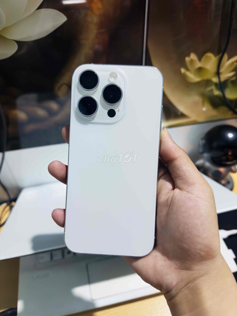 iPhone 15 Pro 256GB Trắng Mất Face ID. Mua bán Điện thoại tại Thị xã Phú Mỹ Bà Rịa - Vũng Tàu được đăng bởi Bi Táo hình 1