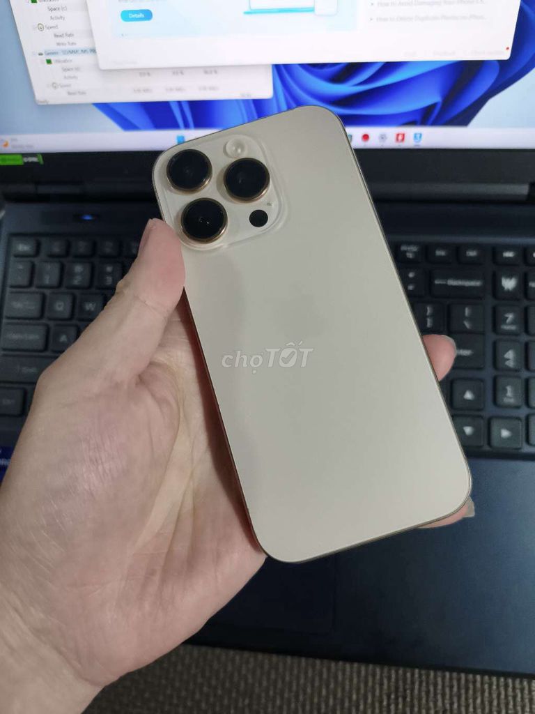 Apple iPhone 16 Pro 128GB Vàng zin đẹp giao lưu. Mua bán Điện thoại tại Thành phố Đà Lạt Lâm Đồng được đăng bởi phong hình 1
