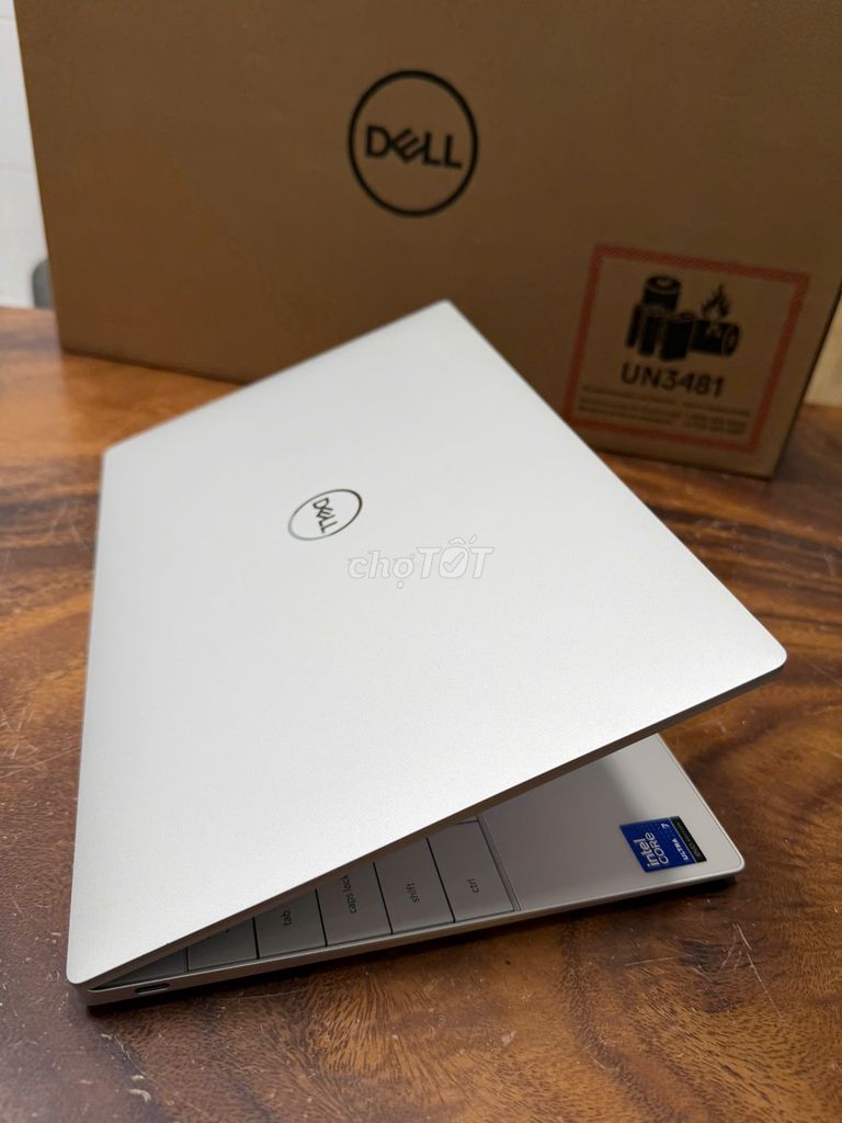 Dell XPS 9350 i7 16GB/512GB 13.4 inch Bạc. Mua bán Laptop tại Quận Tân Bình Tp Hồ Chí Minh được đăng bởi Nguyễn Phi triều hình 1