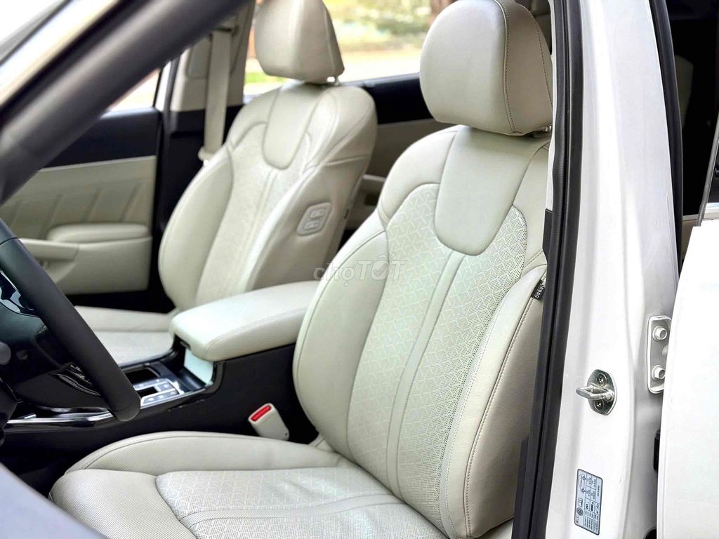Kia Sorento 2021 2.5 AWD Trắng 80000 km. Mua bán Ô tô tại Quận Cầu Giấy Hà Nội được đăng bởi Cao Quý hình 15