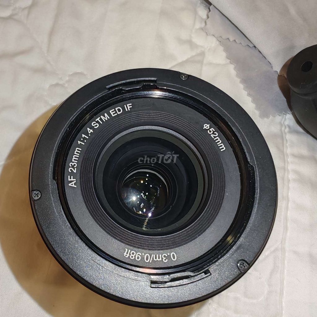 Ống kính Viltrox 23 1.4 XF Fujifilm 99%. Mua bán Máy ảnh, Máy quay tại Quận Bình Thạnh Tp Hồ Chí Minh được đăng bởi Hoàng hình 1