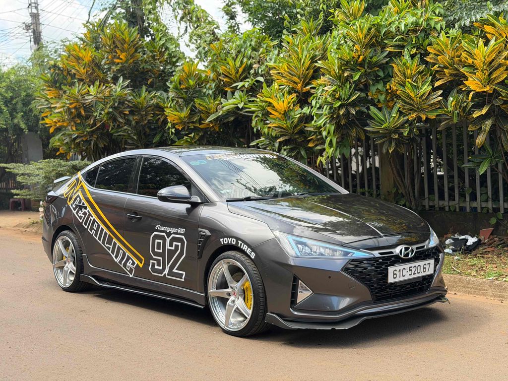 Hyundai Elantra 2019 1.6AT Sport. Mua bán Ô tô tại Thành phố Buôn Ma Thuột Đắk Lắk được đăng bởi AUTO Anh Phát hình 3