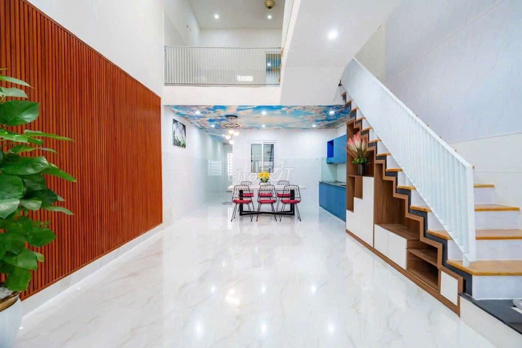 Аренда · 3 комн. · 105 м² · Quận Cẩm Lệ, ул. Nguyễn Đình Thi