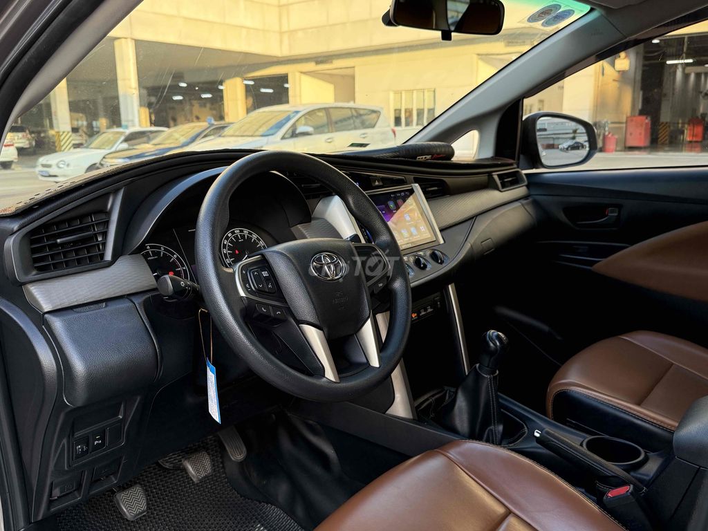 Toyota Innova 2020 2.0E Số Sàn - 1 Chủ - Tại Hãng. Mua bán Ô tô tại Quận Bình Thạnh Tp Hồ Chí Minh được đăng bởi Công Sang hình 11