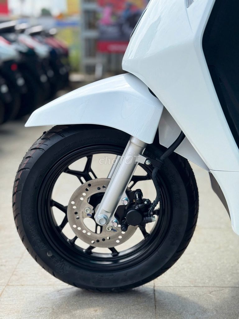 VINFAST EVO GRAND_HỖ TRỢ GÓP NỢ XẤU_SẴN XE ĐỦ MÀU. Mua bán Xe máy tại Quận Bình Tân Tp Hồ Chí Minh được đăng bởi VinFast Giải Pháp Việt hình 4